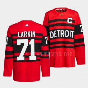 Detroit Red Wings 2022 Reverse Retro 2.0 Dylan Larkin #71 Red Authentic Pro Jersey Men's