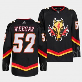 Calgary Flames 2022-23 Blasty Alternate MacKenzie Weegar #52 Black Jersey Primegreen